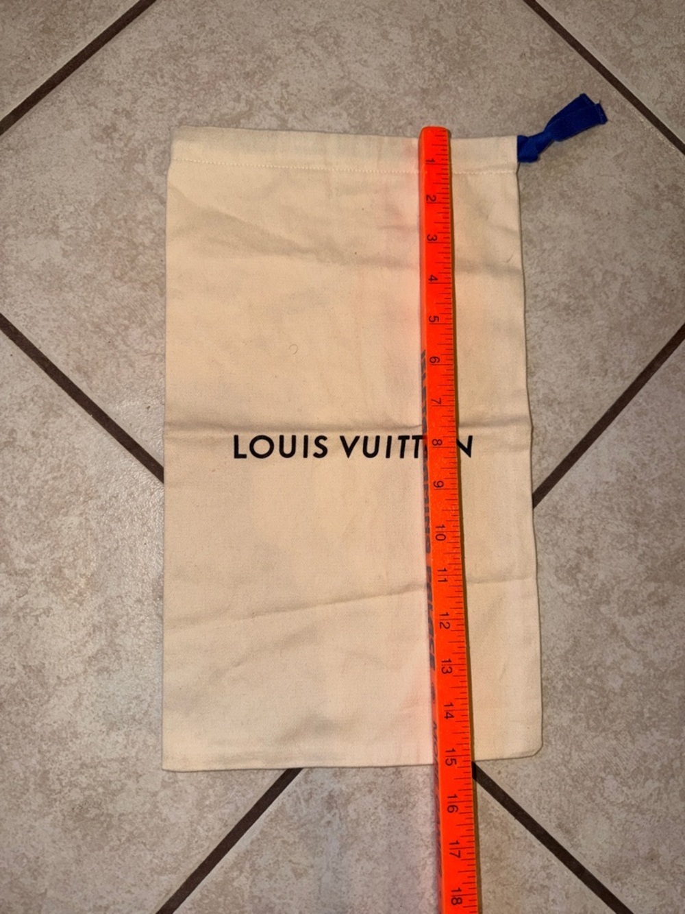 Louis Vuitton Cream Canvas Dust Bag with Blue Drawstring - Picture 4 of 5